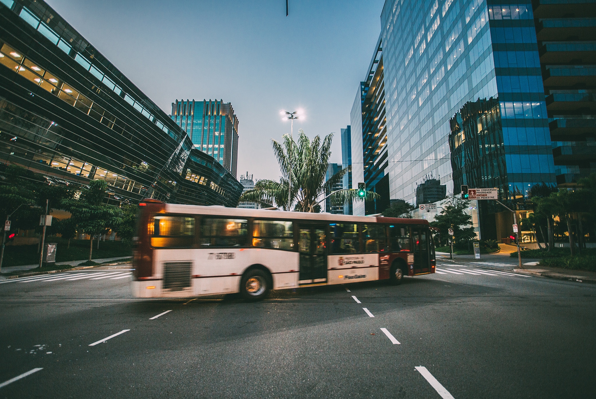 How Is Fault Determined in a Florida Public Transportation Accident?